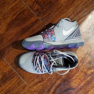 Kids Nike sneakers size 1y